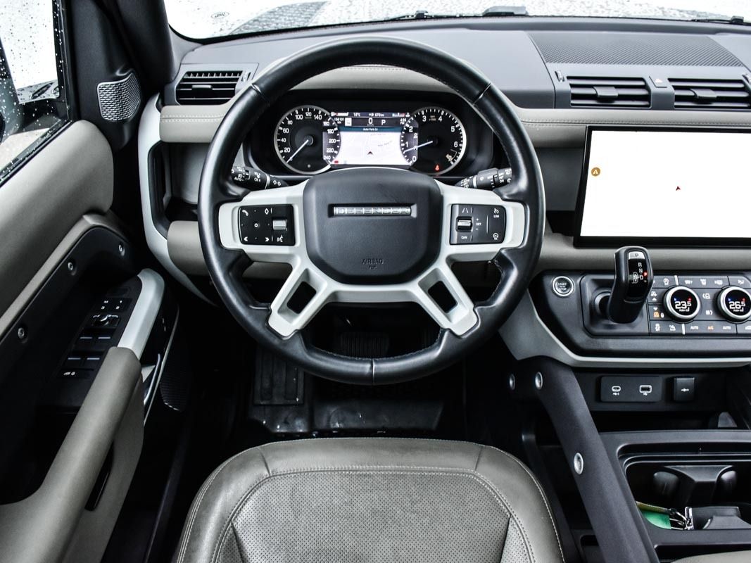 2023 Land Rover Defender 110 SE, Toronto, Cash
