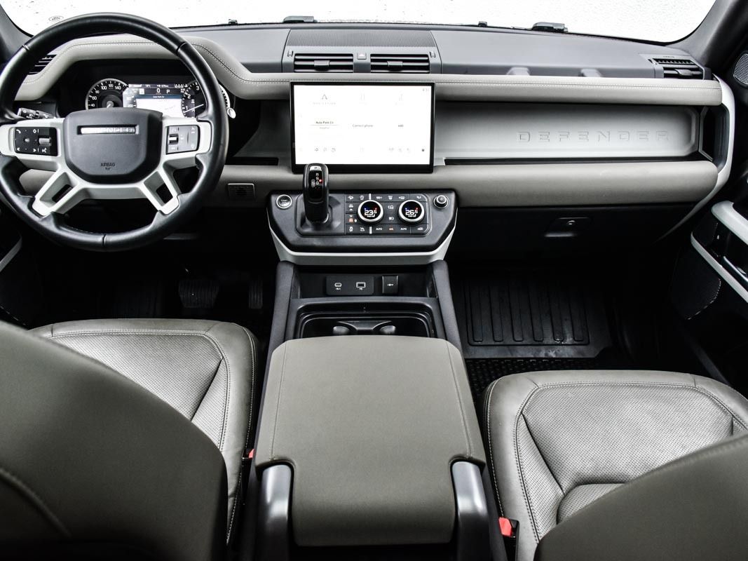 2023 Land Rover Defender 110 SE, Toronto, Cash