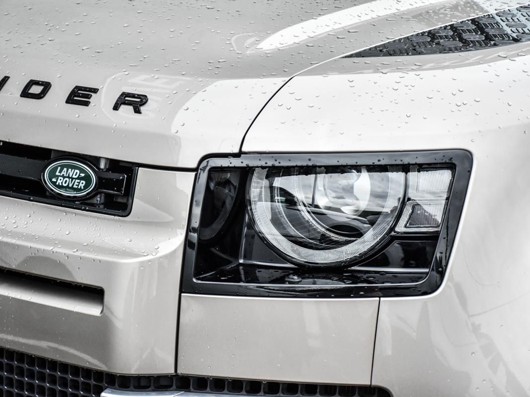 2023 Land Rover Defender 110 SE, Toronto, Cash