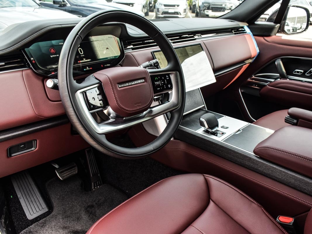 2025 Land Rover Range Rover P530 SE SWB, 多伦多, 全款车