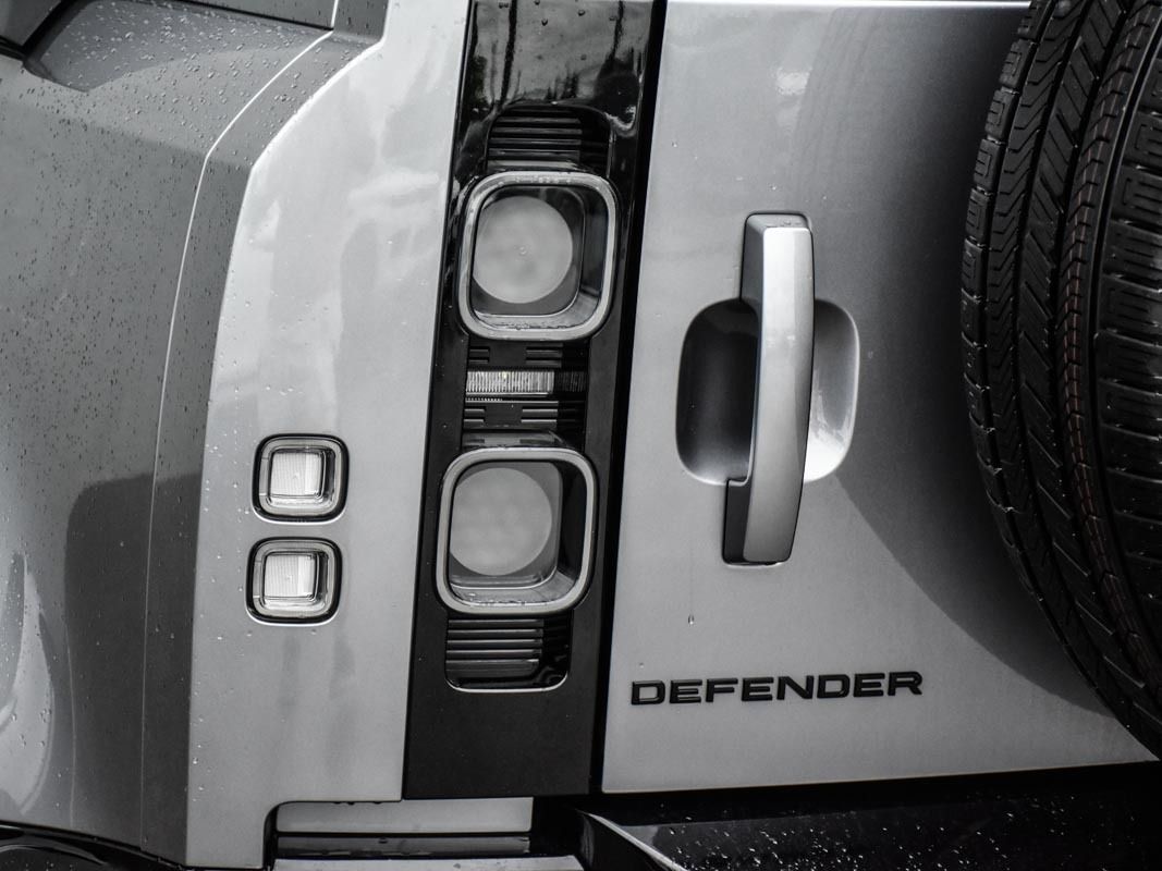 2023 Land Rover Defender 110 X, Toronto, Cash