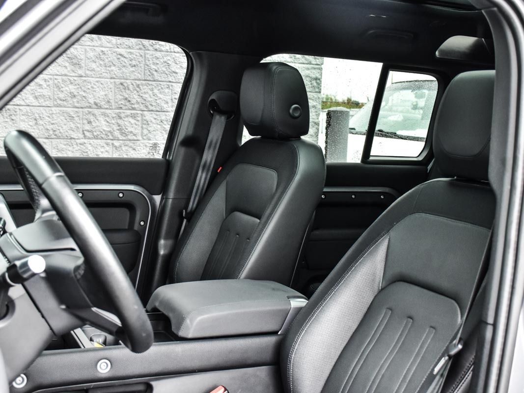 2022 Land Rover Defender 110 X-Dynamic SE, Toronto, Cash