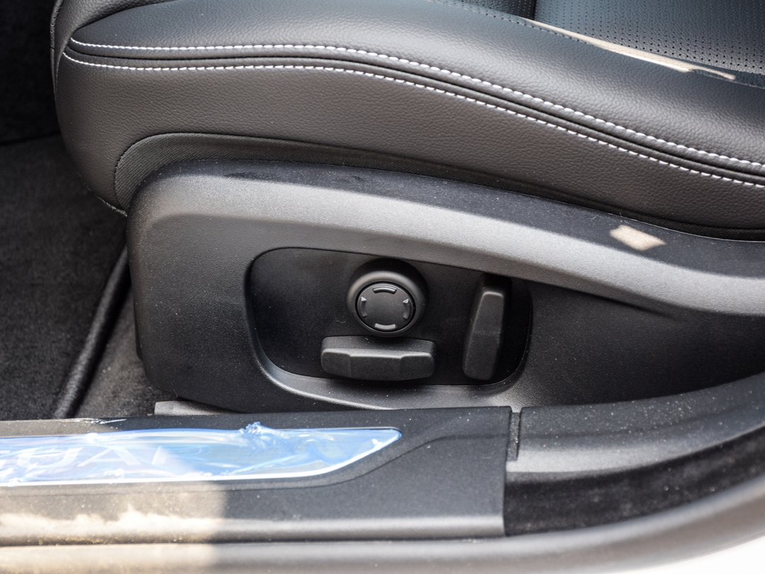 2024 Jaguar XF R-Dynamic SE, Toronto, Cash