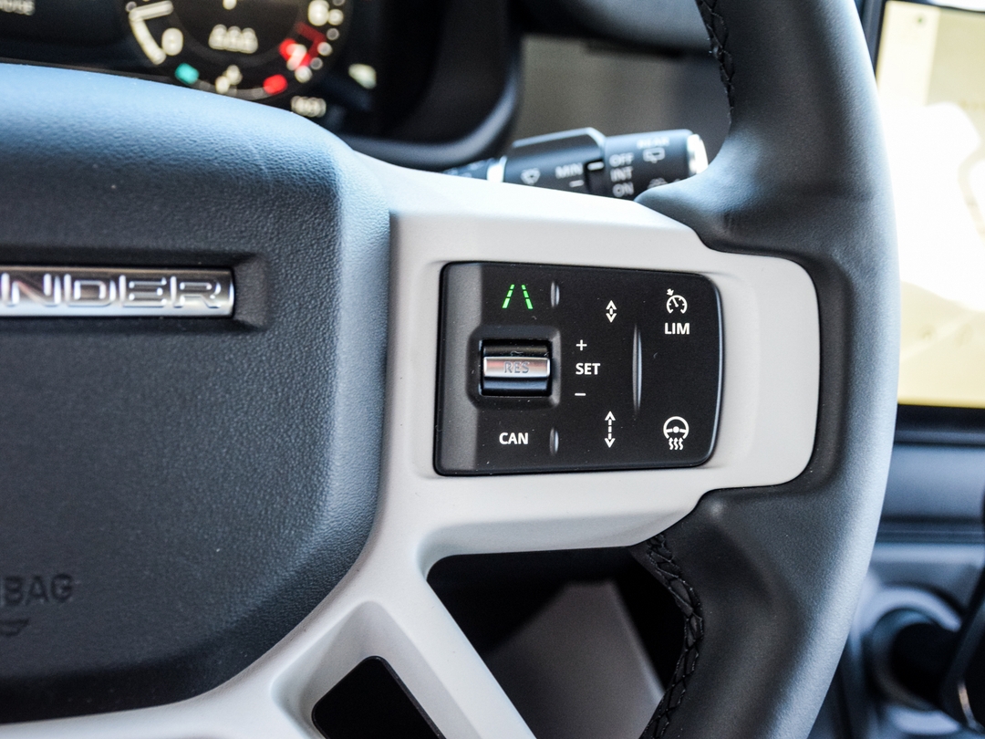 2025 Land Rover Defender 110 P400 X-Dynamic SE, 多伦多, 全款车