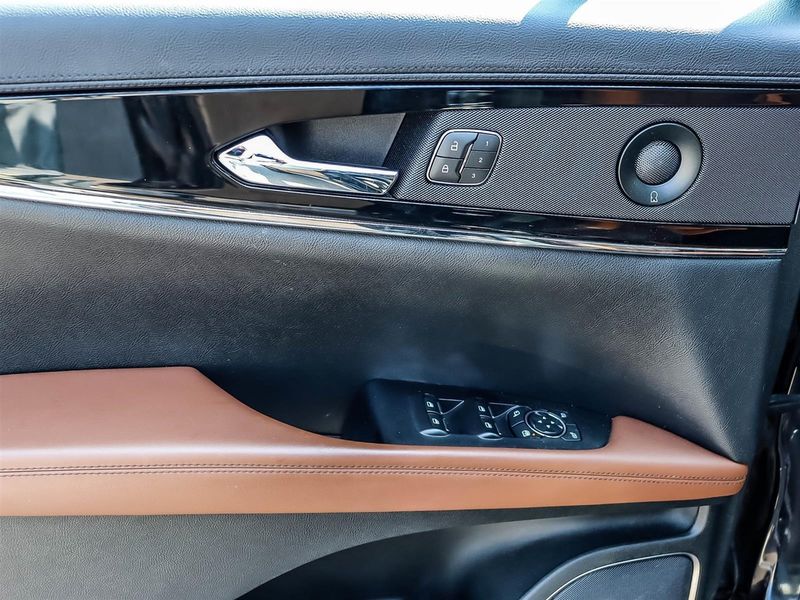 2025 Ford Mustang Mach-E