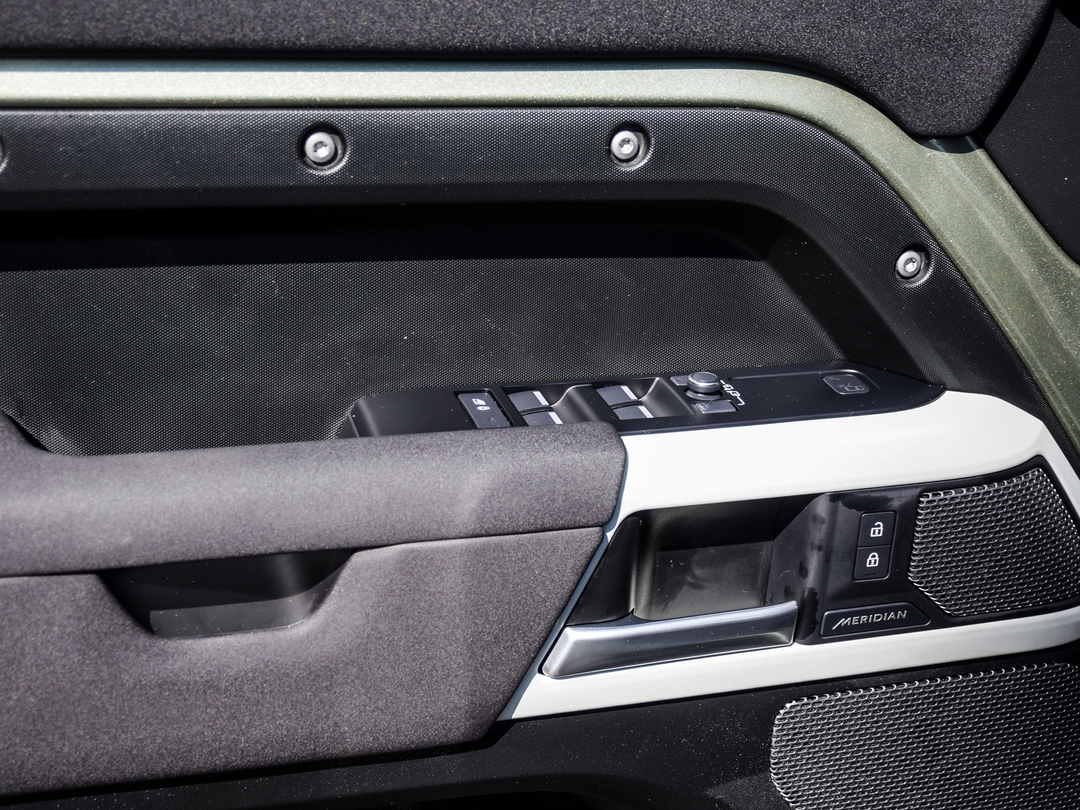 2022 Land Rover Defender 110 S, 多伦多, 全款车