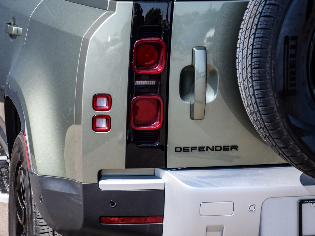 2022 Land Rover Defender 110 S, 多伦多, 全款车