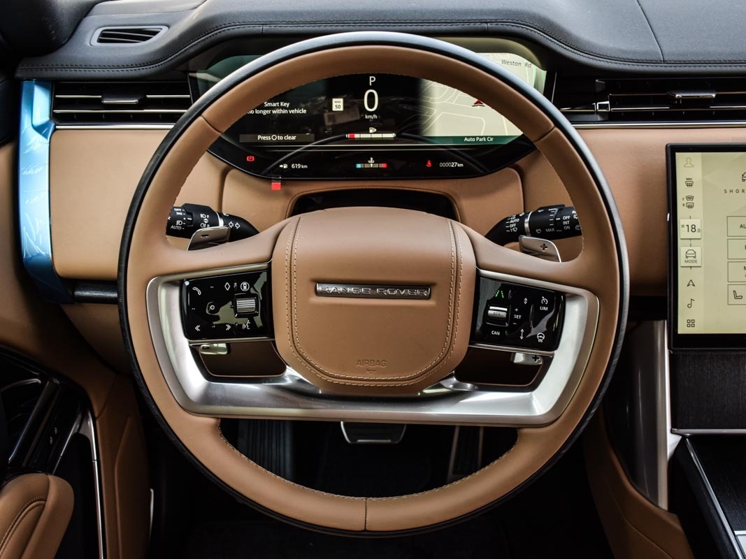 2025 Land Rover Range Rover P530 SE SWB, Toronto, Cash