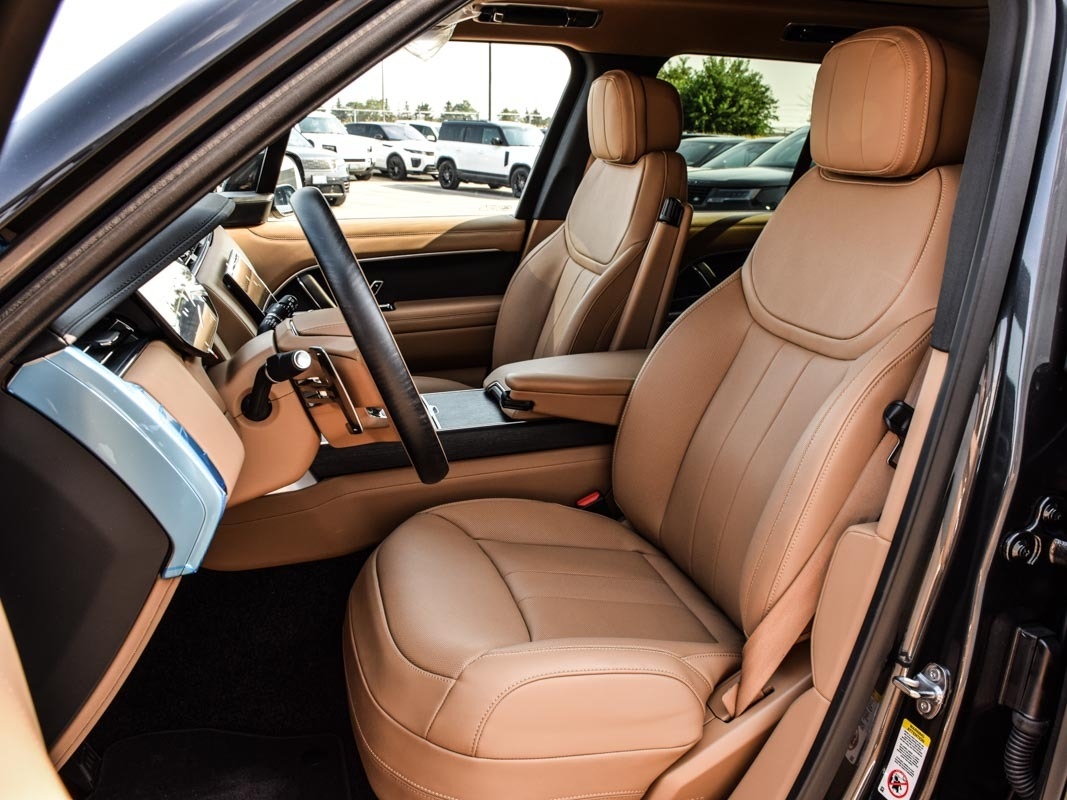 2025 Land Rover Range Rover P530 SE SWB, Toronto, Cash