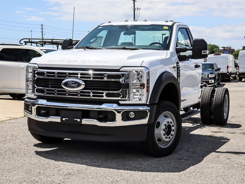 2025 Ford Super Duty F-550 DRW