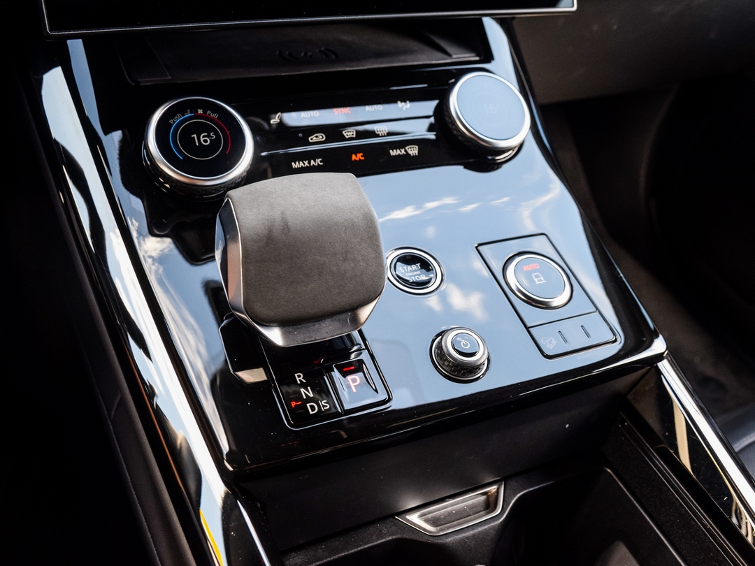 2023 Land Rover Range Rover Sport Dynamic SE, Toronto, Cash