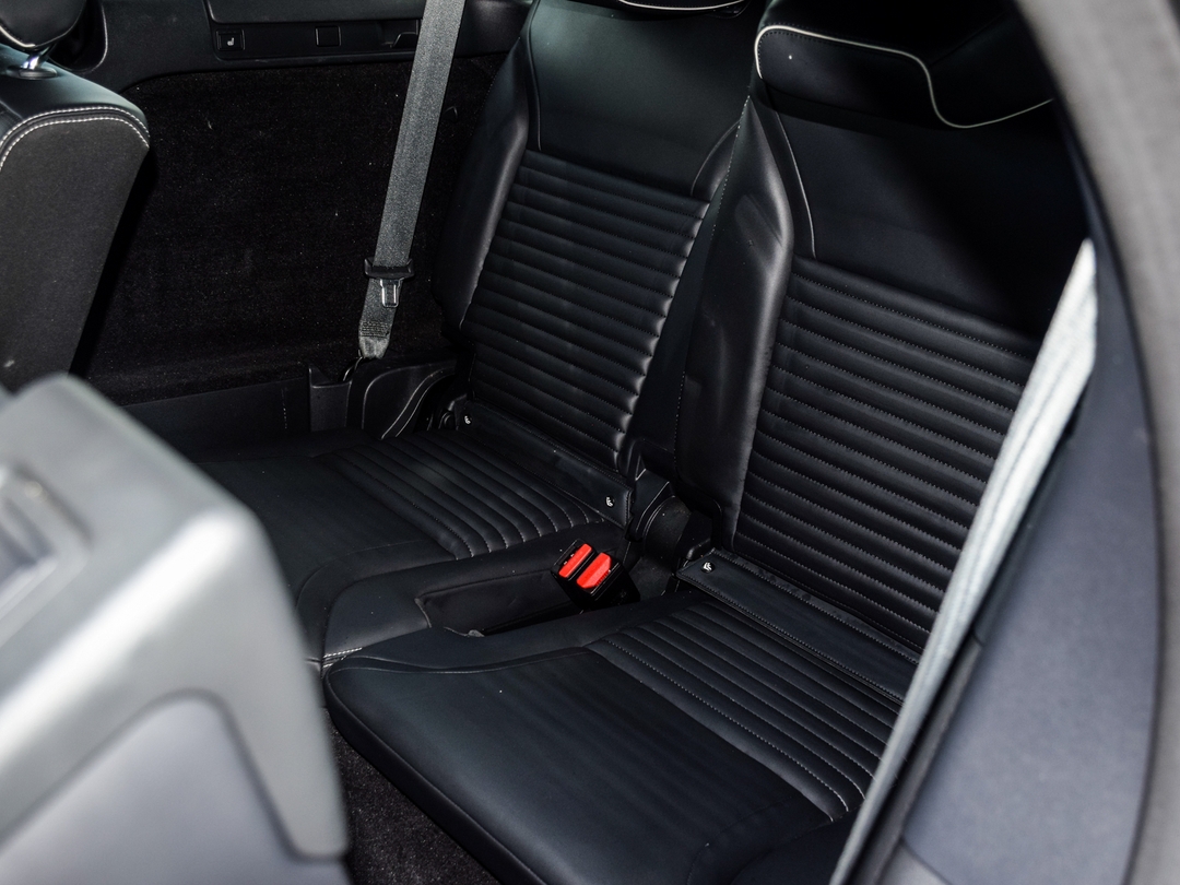 2022 Land Rover Discovery P360 R-Dynamic HSE, Toronto, Cash