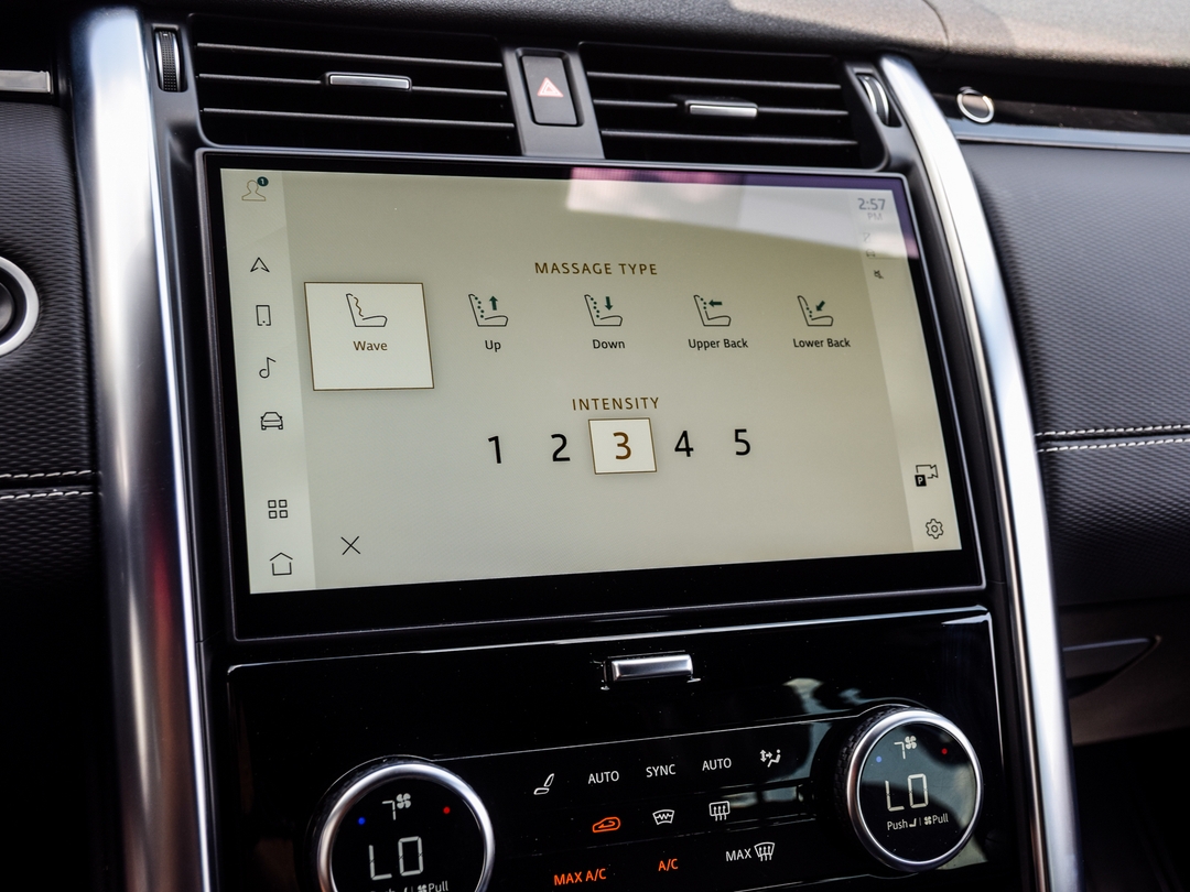 2022 Land Rover Discovery P360 R-Dynamic HSE, Toronto, Cash