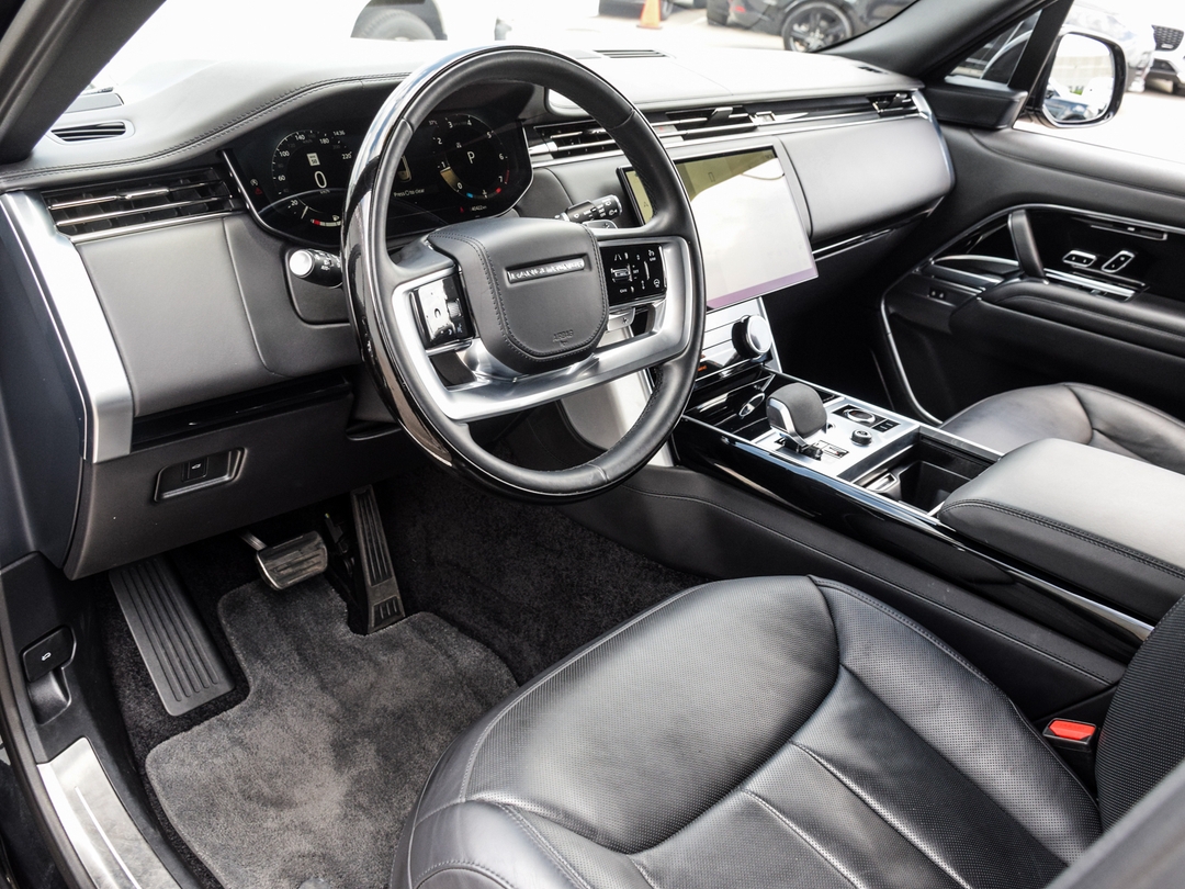 2023 Land Rover Range Rover P530 SE, Toronto, Cash