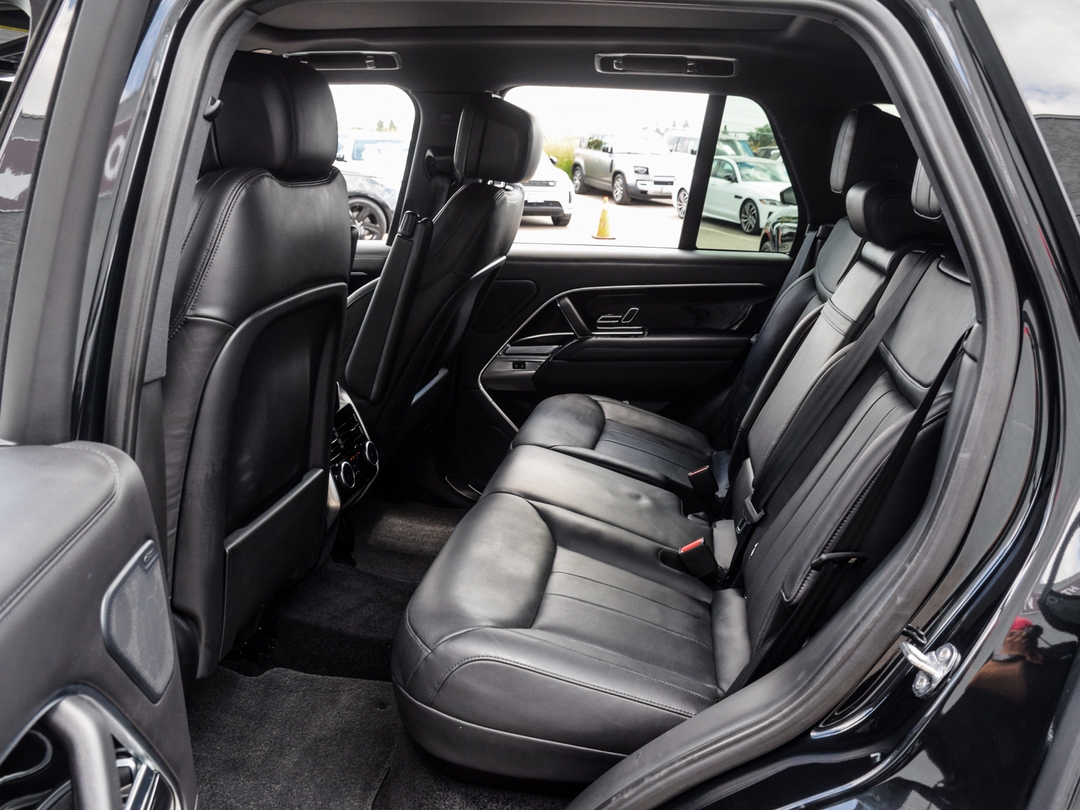 2023 Land Rover Range Rover P530 SE, Toronto, Cash