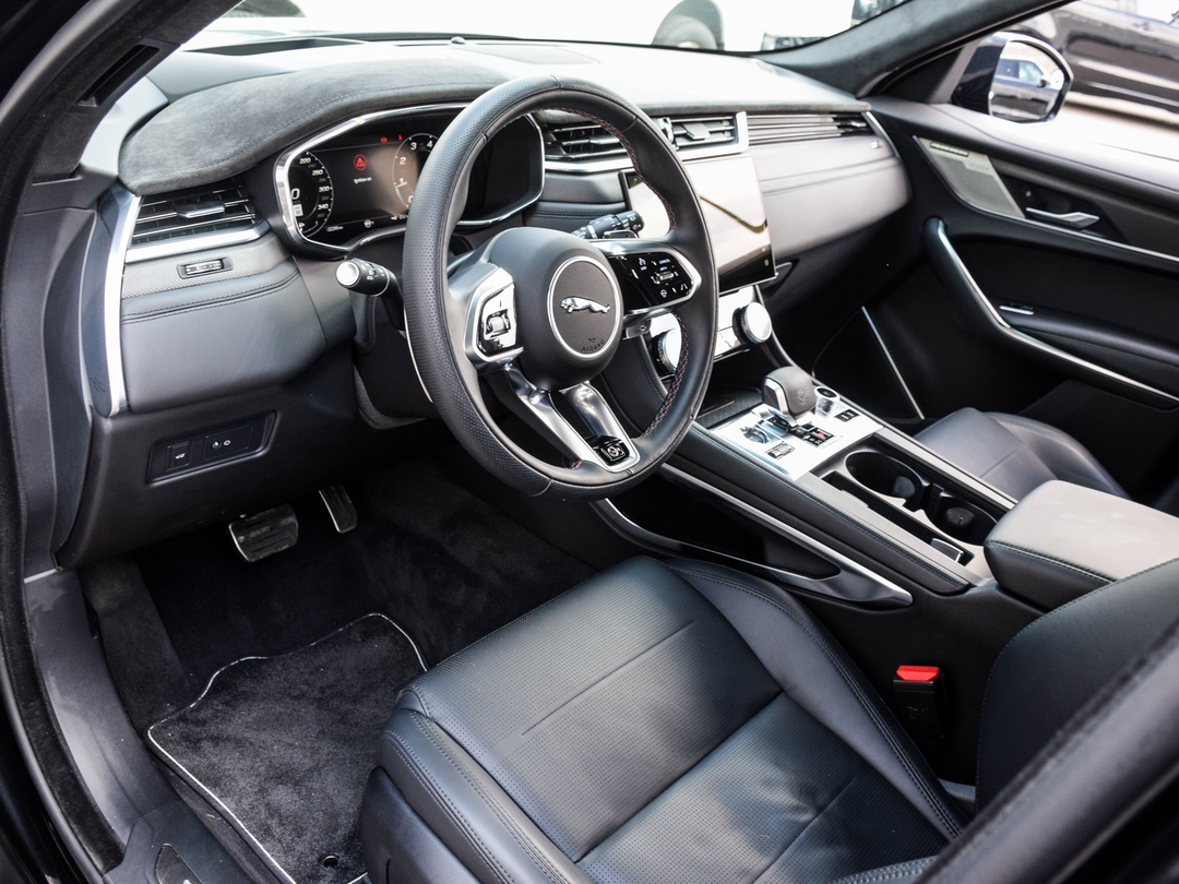 2024 Jaguar F-PACE P550 SVR, Toronto, Cash