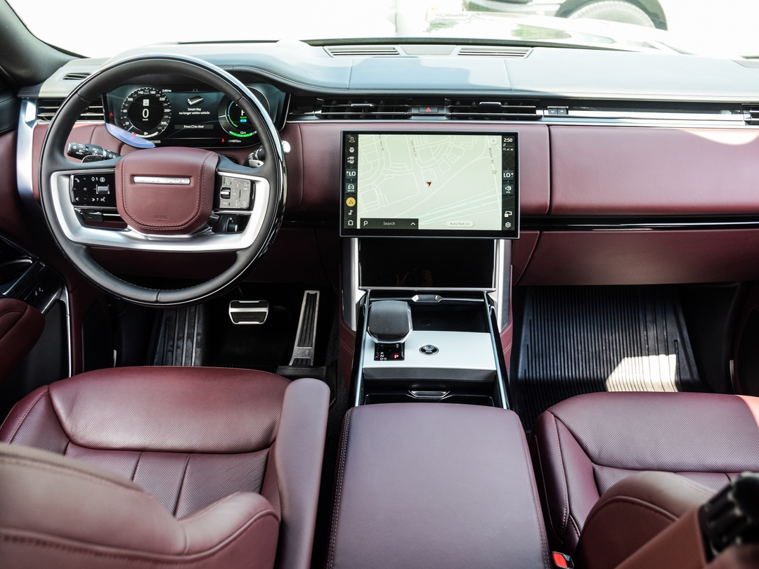 2024 Land Rover Range Rover P550e SE SWB, Toronto, Cash