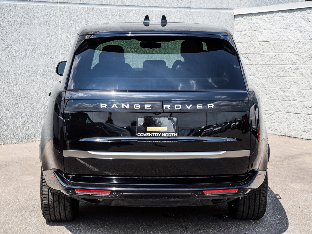2024 Land Rover Range Rover P550e SE SWB, Toronto, Cash