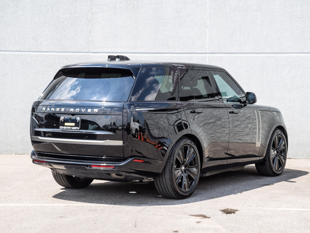 2024 Land Rover Range Rover P550e SE SWB, Toronto, Cash
