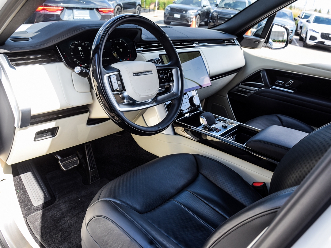 2023 Land Rover Range Rover P530 SE, Toronto, Cash