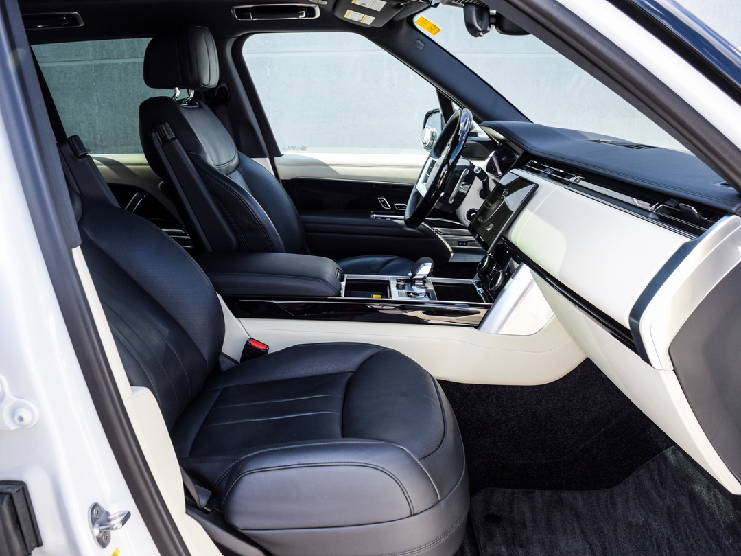 2023 Land Rover Range Rover P530 SE, Toronto, Cash