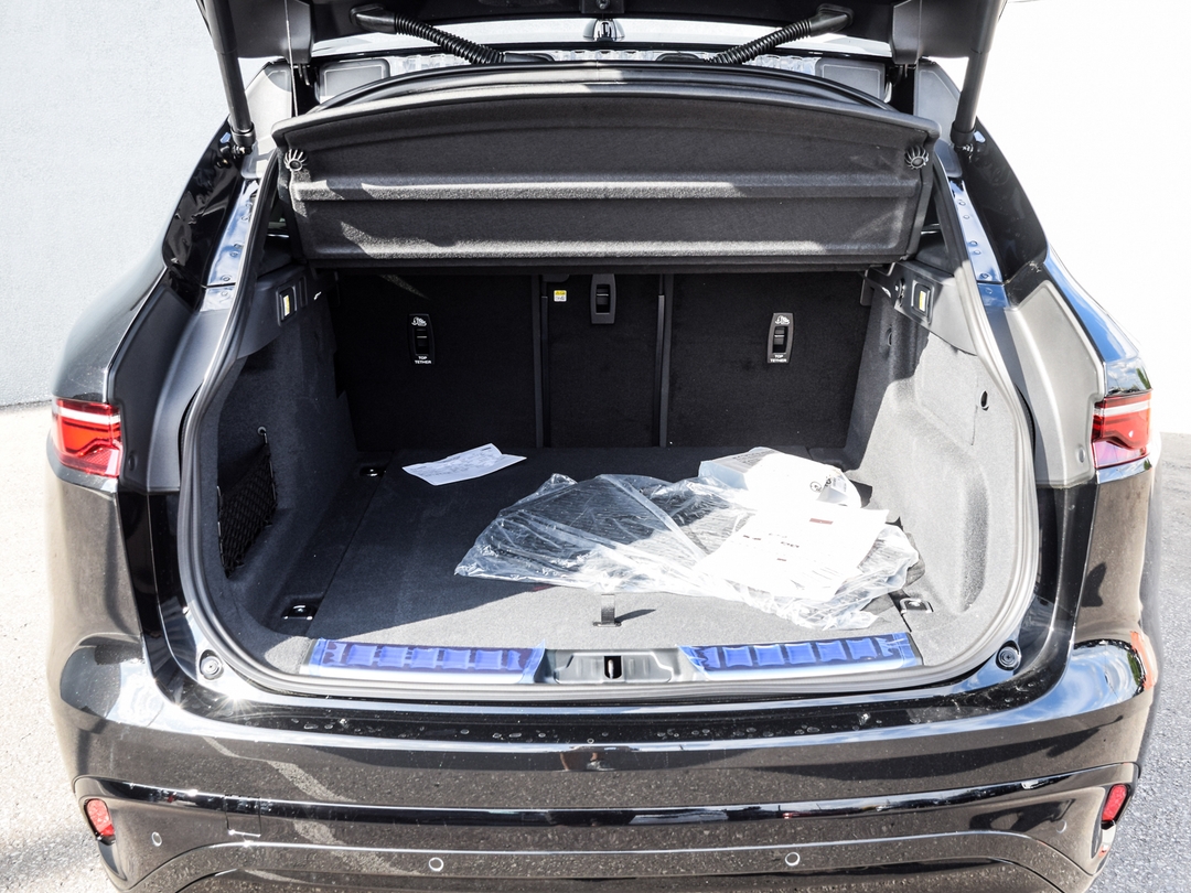 2026 Jaguar F-PACE P250 R-Dynamic S, Toronto, Cash