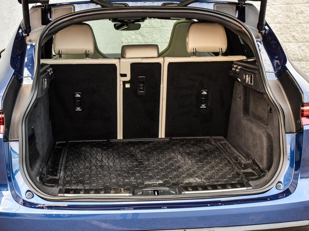2023 Jaguar F-PACE P250 R-Dynamic S, Toronto, Cash