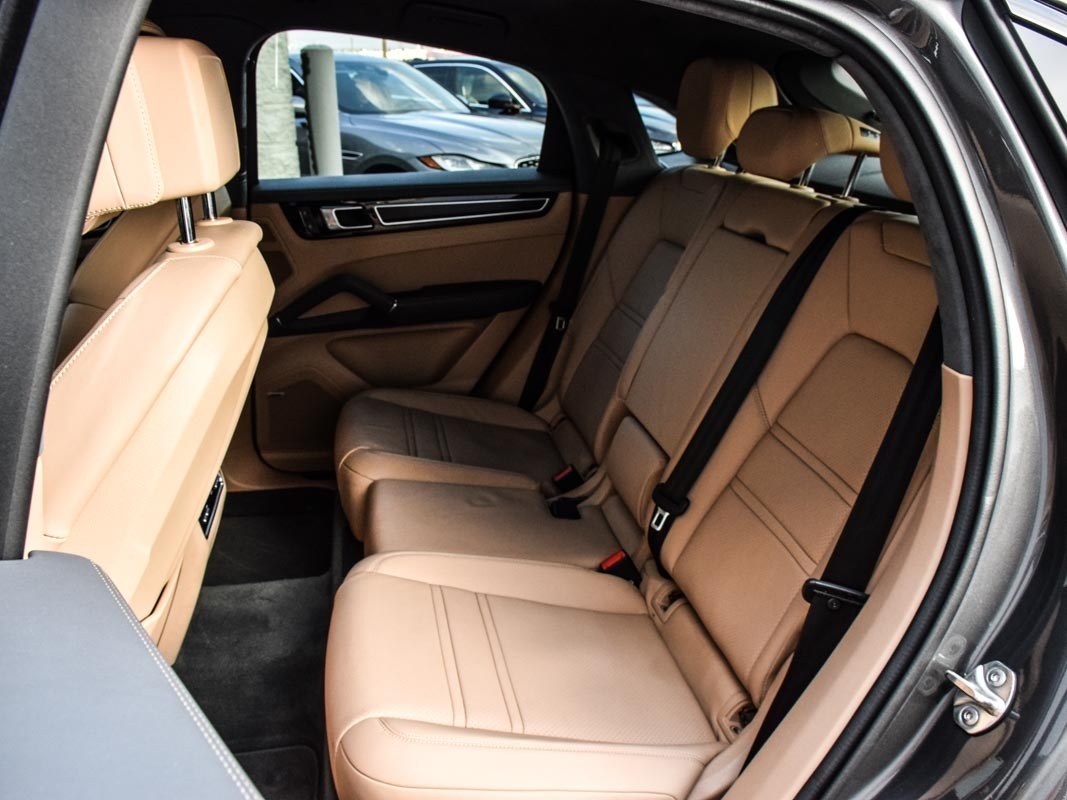 2022 Porsche Cayenne Coupe GTS, Toronto, Cash