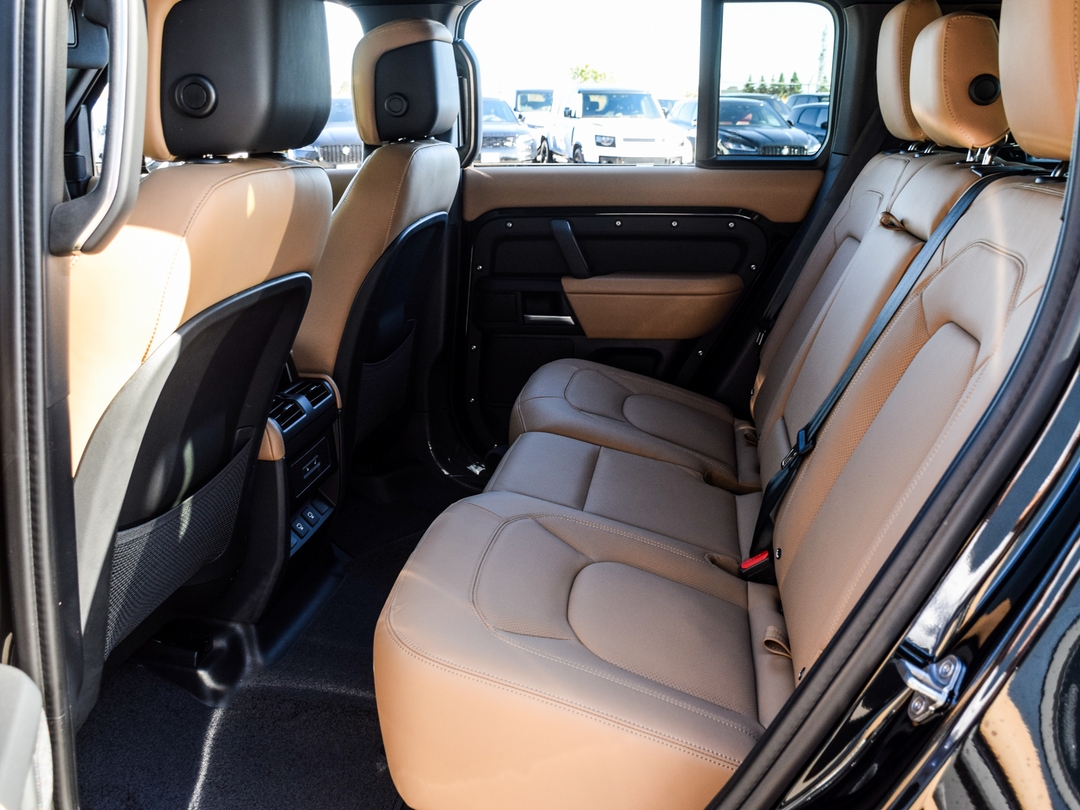 2025 Land Rover Defender 110 P400 X-Dynamic SE, 多伦多, 全款车