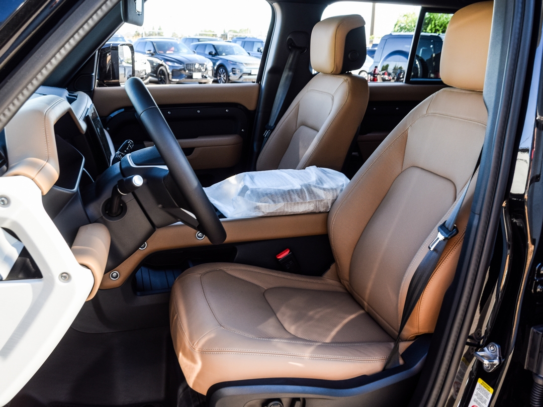 2025 Land Rover Defender 110 P400 X-Dynamic SE, 多伦多, 全款车
