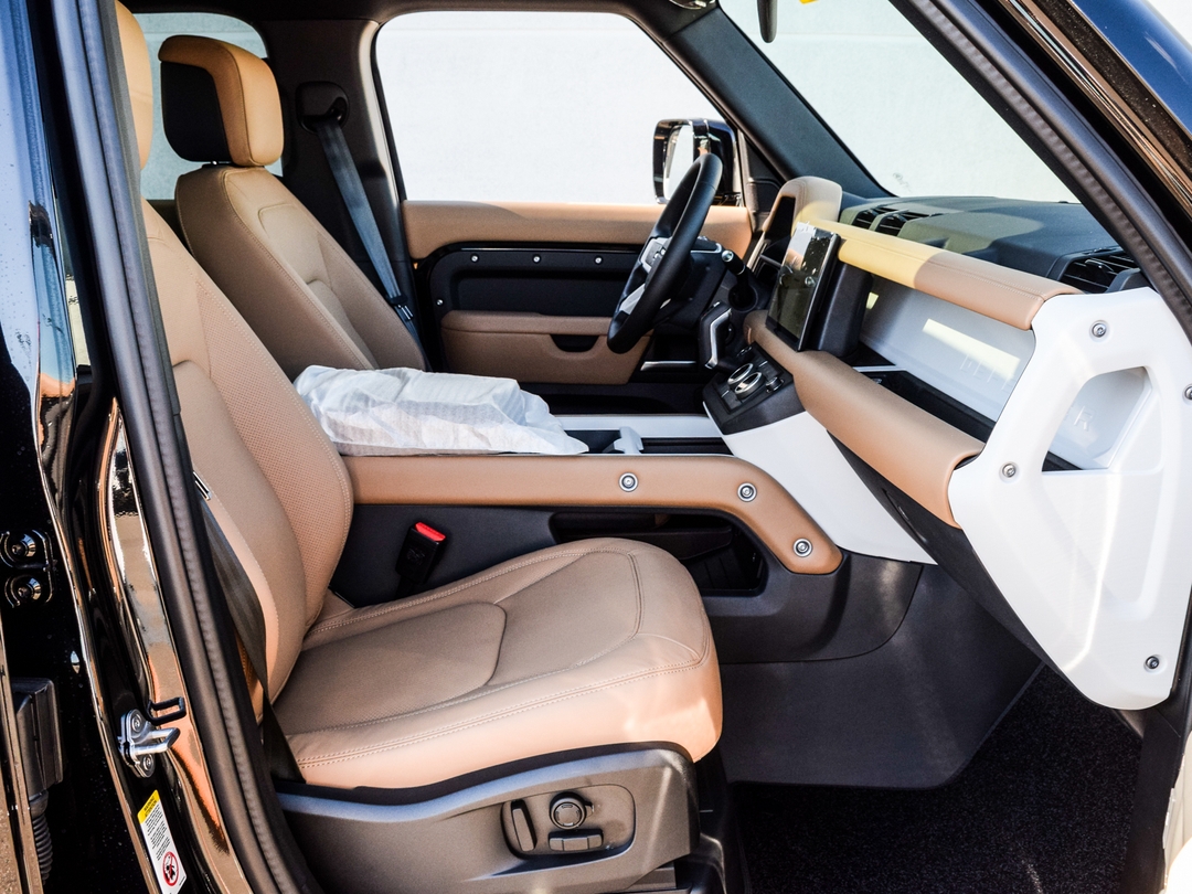 2025 Land Rover Defender 110 P400 X-Dynamic SE, 多伦多, 全款车