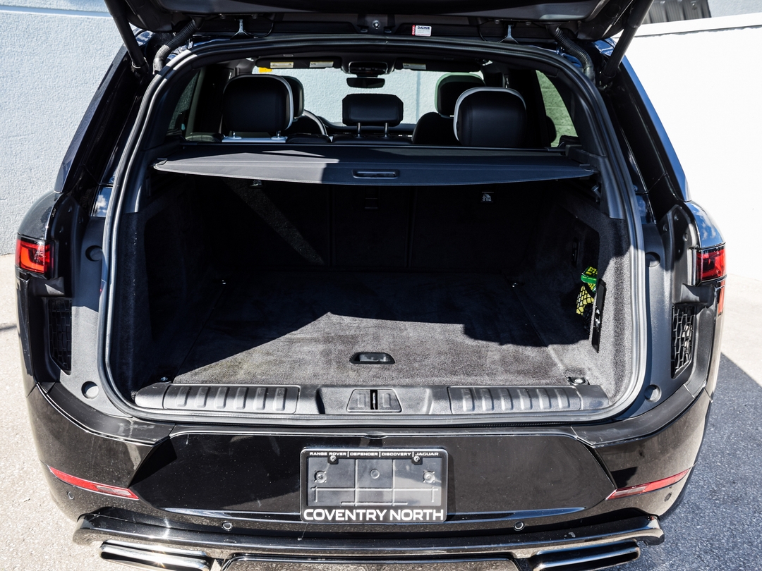 2023 Land Rover Range Rover Sport Dynamic SE, Toronto, Cash