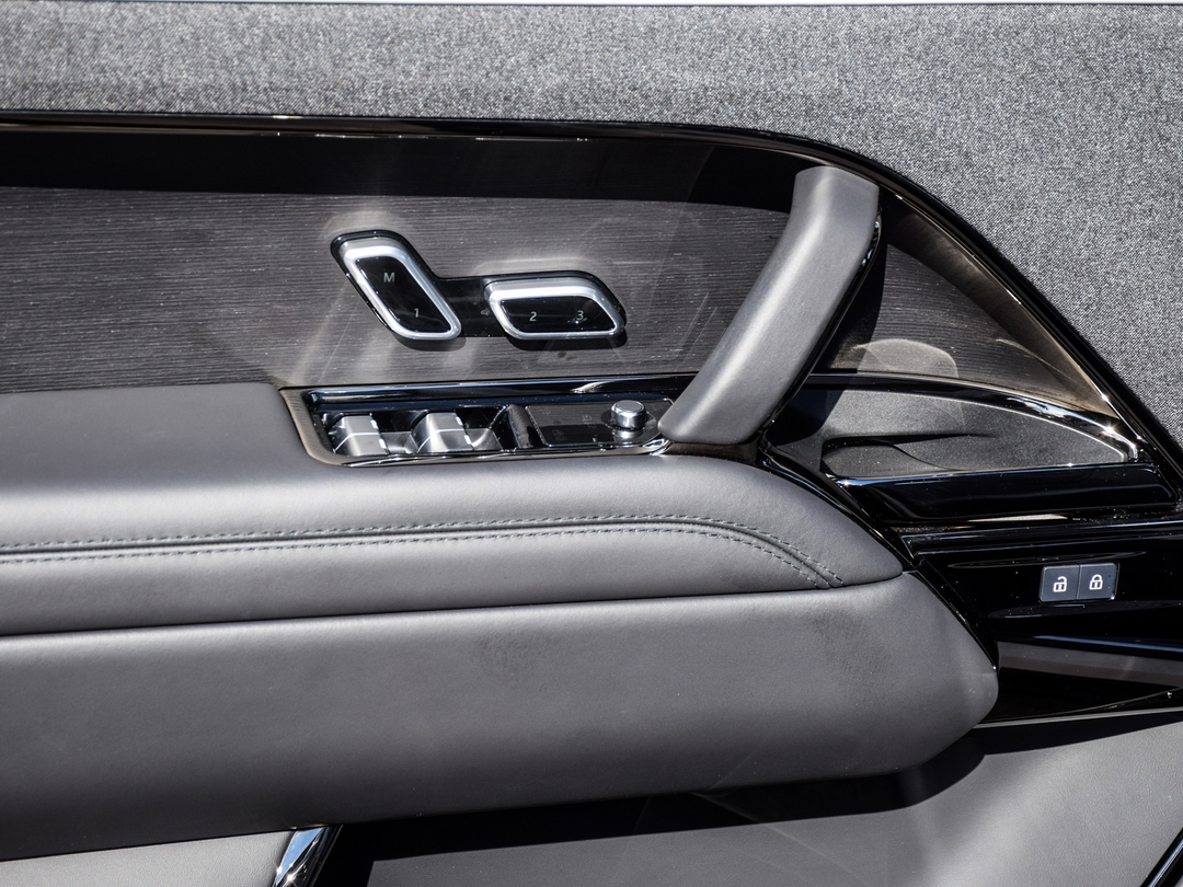 2024 Land Rover Range Rover Sport P400 Dynamic HSE, Toronto, Cash