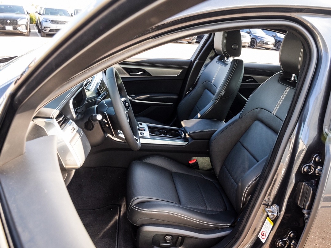 2024 Jaguar XF R-Dynamic SE, Toronto, Cash