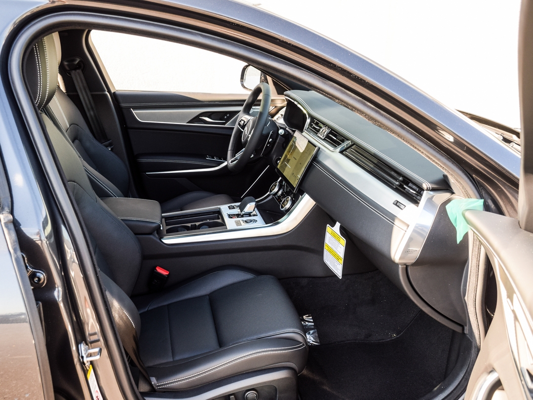 2024 Jaguar XF R-Dynamic SE, Toronto, Cash