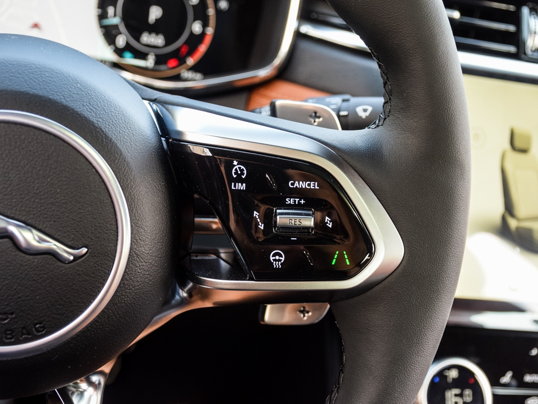2024 Jaguar XF R-Dynamic SE, Toronto, Cash