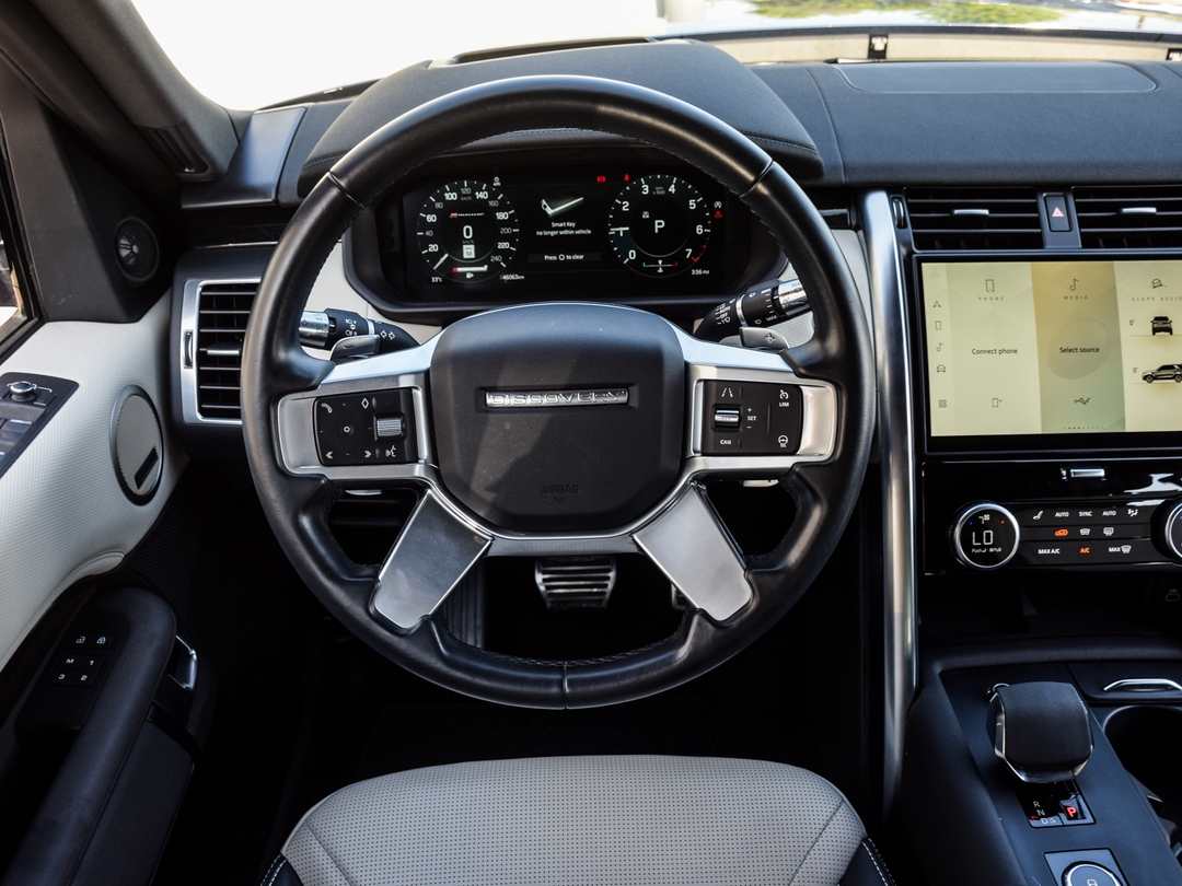 2022 Land Rover Discovery P360 R-Dynamic S, Toronto, Cash