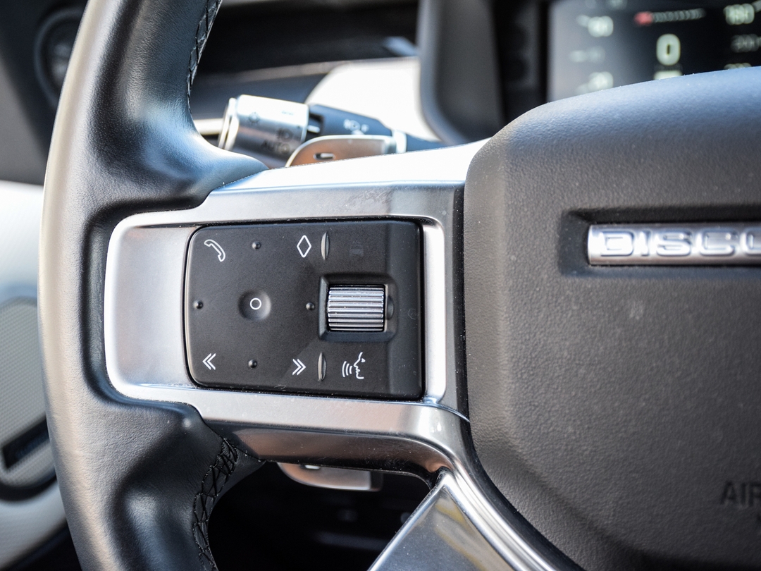 2022 Land Rover Discovery P360 R-Dynamic S, Toronto, Cash