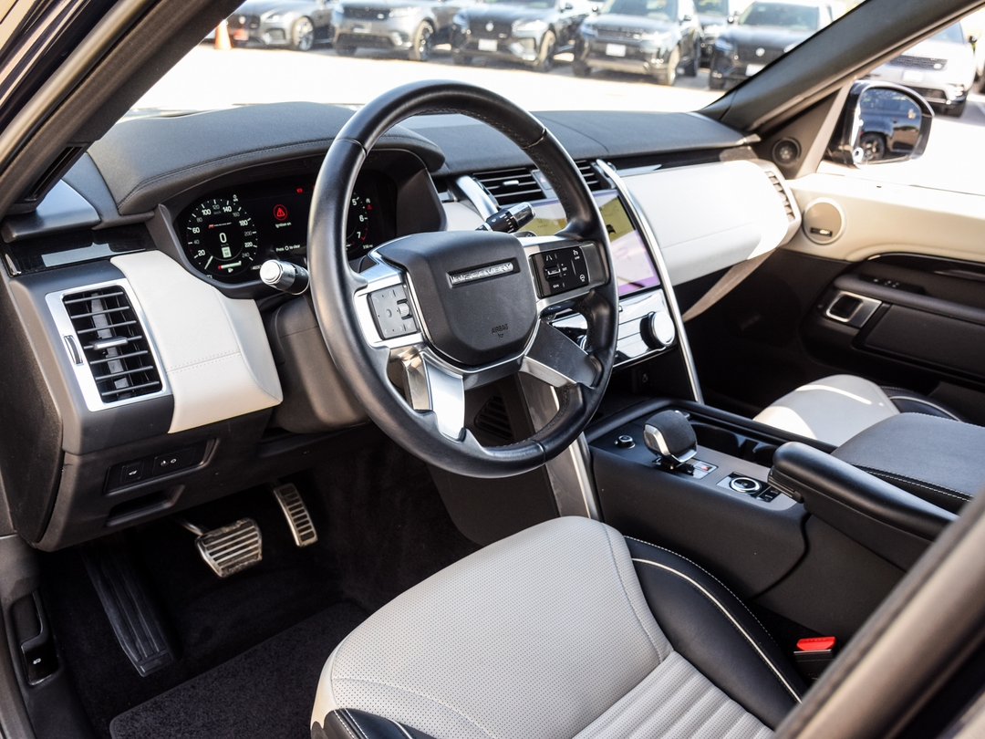 2022 Land Rover Discovery P360 R-Dynamic S, Toronto, Cash