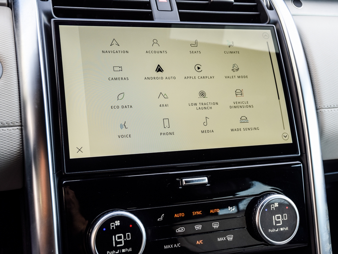 2023 Land Rover Discovery P360 R-Dynamic HSE, Toronto, Cash