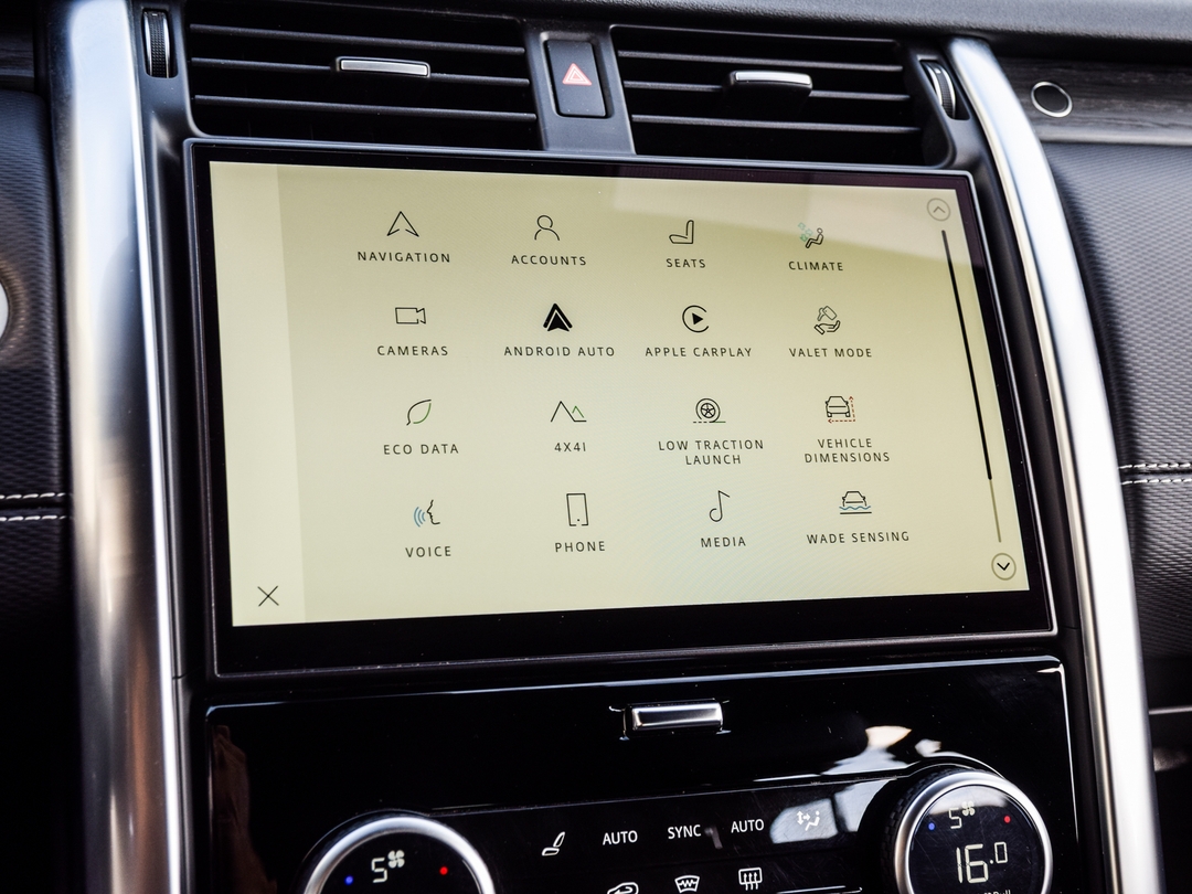 2022 Land Rover Discovery P360 R-Dynamic S, Toronto, Cash