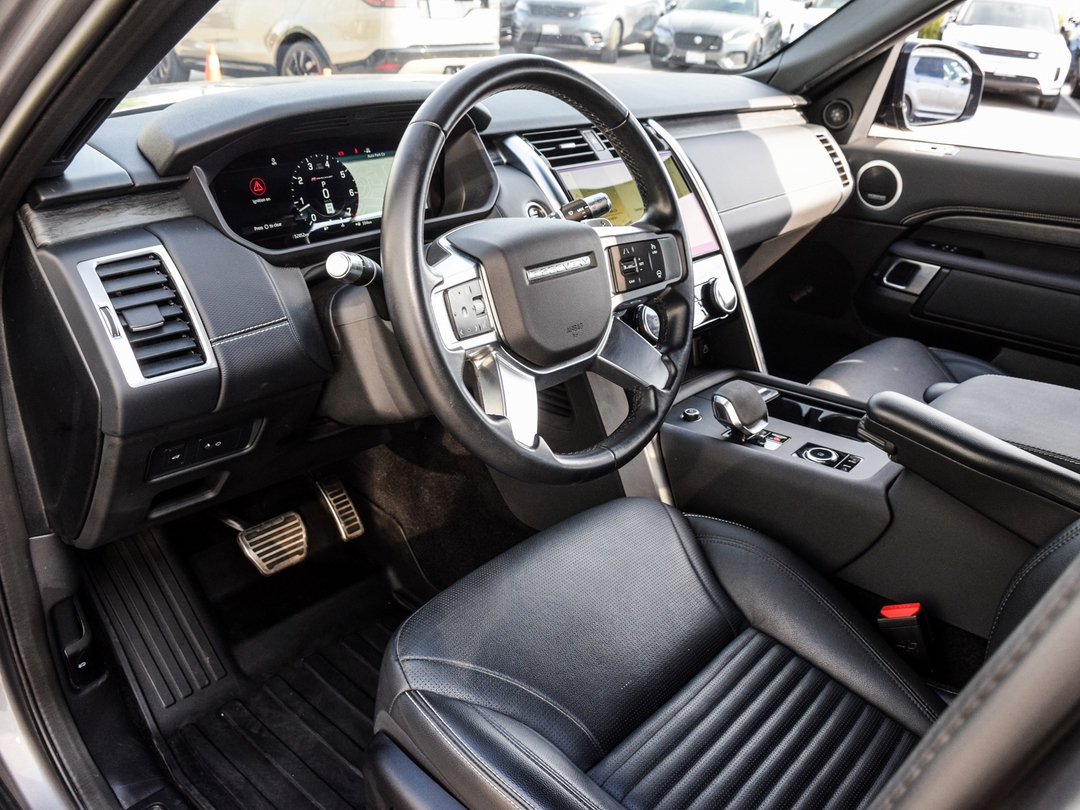 2022 Land Rover Discovery P360 R-Dynamic S, Toronto, Cash
