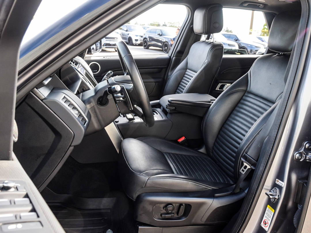 2022 Land Rover Discovery P360 R-Dynamic S, Toronto, Cash