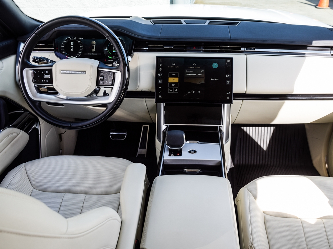 2024 Land Rover Range Rover P550e SE SWB, Toronto, Cash