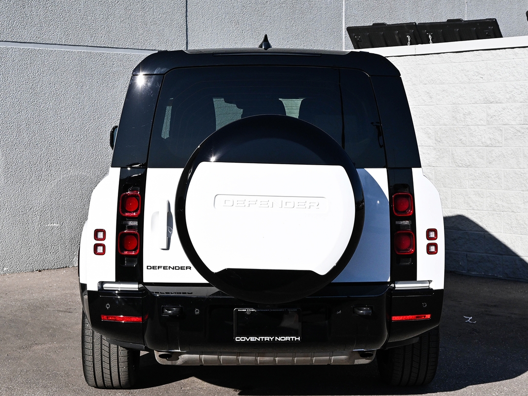 2024 Land Rover Defender 130 P400 X-Dynamic SE, Toronto, Cash