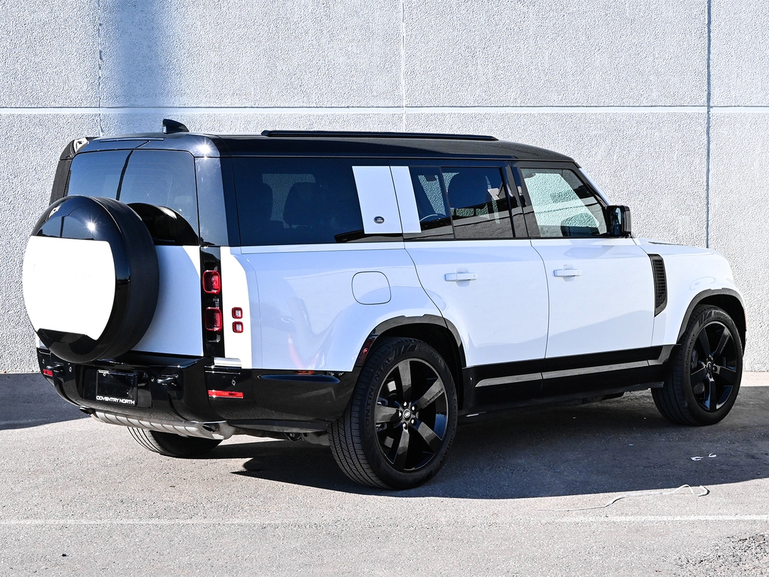 2024 Land Rover Defender 130 P400 X-Dynamic SE, Toronto, Cash