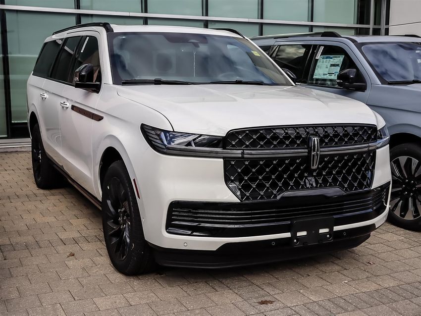 2025 Lincoln Navigator L