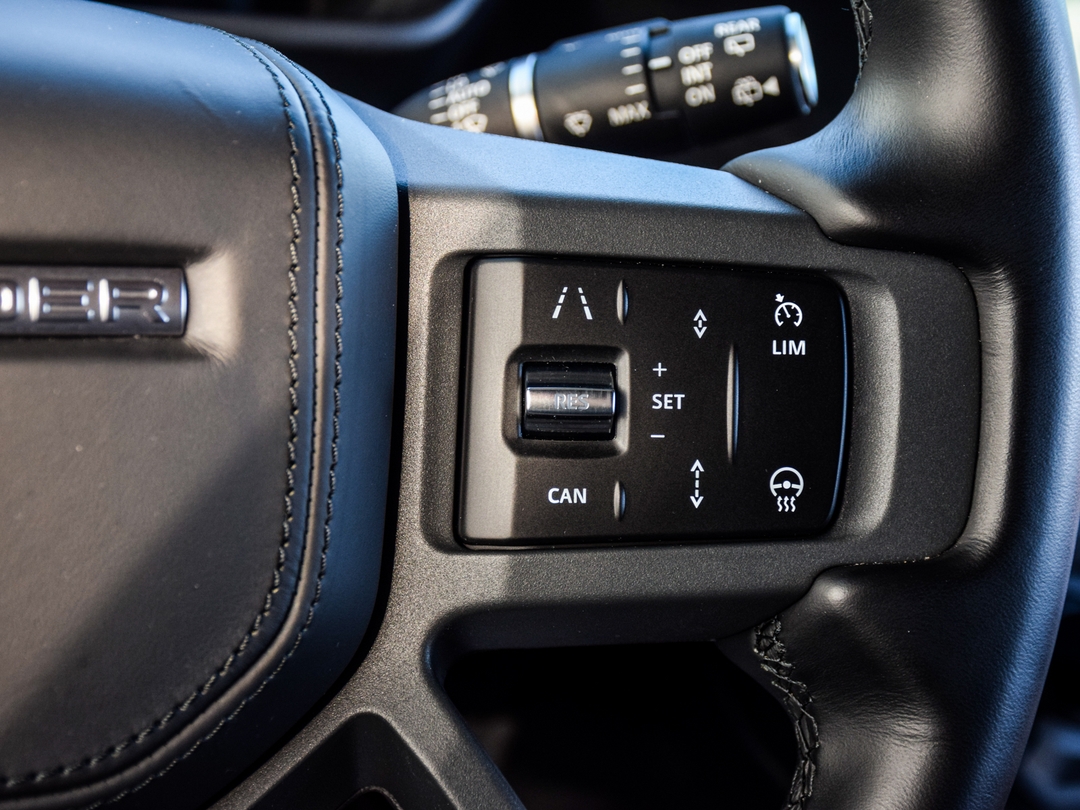 2023 Land Rover Defender 130 X, Toronto, Cash