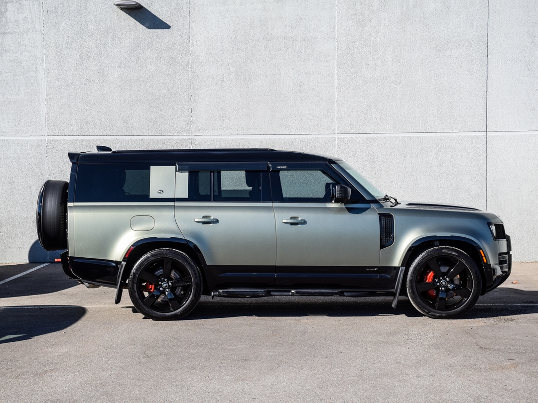 2023 Land Rover Defender 130 X, Toronto, Cash