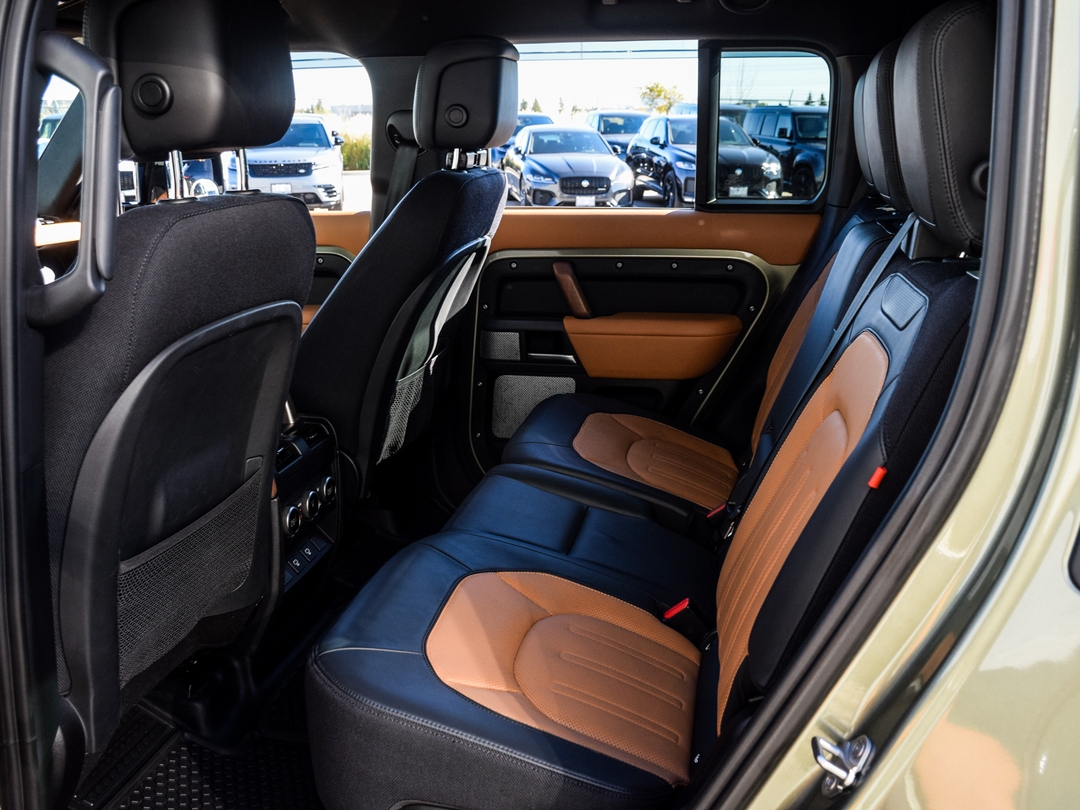 2023 Land Rover Defender 130 X, Toronto, Cash